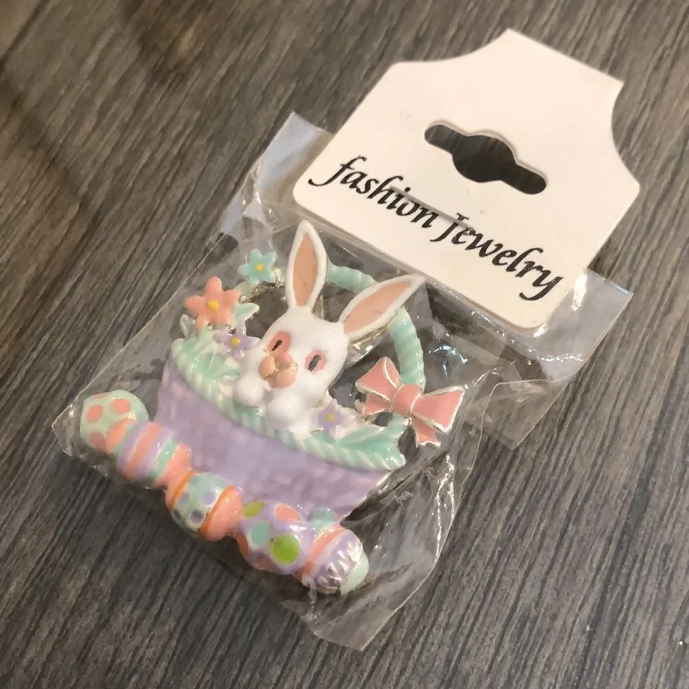 Rabbit in Easter Basket Silvertone & Enamel Easter Pin / Pendant